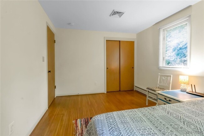 Building Photo - 4770 Boncrest Dr E