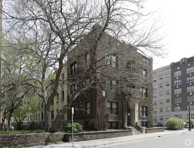 Building Photo - Secombe Apartments