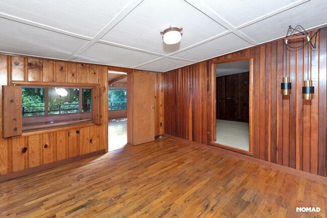Building Photo - Soulful Mountain Sanctuary in Ashland - Av...