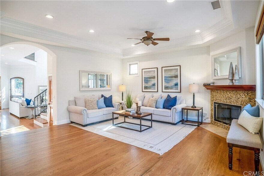 Living Room 2 - 2509 Palm Ave