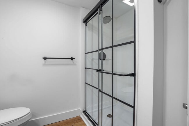 Building Photo - 6620 Upton Ln