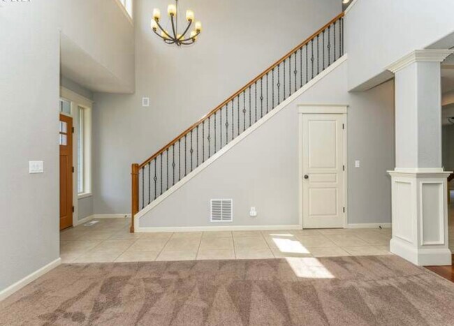 Building Photo - 3081 SE Riesling Rd