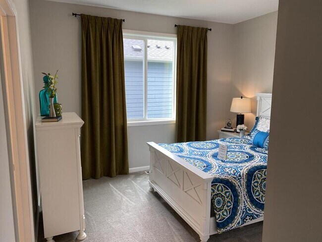 Building Photo - 1248 100th Ave NW