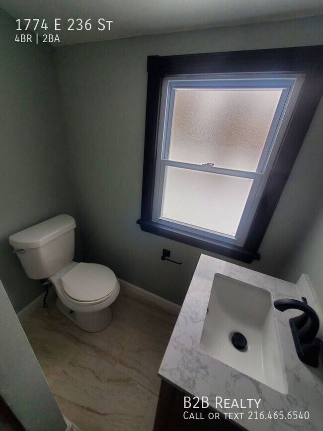 Building Photo - 1774 E 236th St