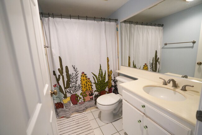 Building Photo - 4201 Las Virgenes Rd