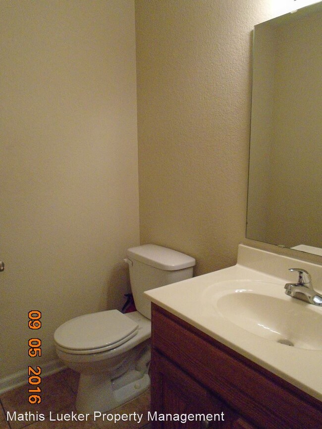 Building Photo - 3 br, 2.5 bath House - 2017 Quail Run