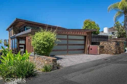 Building Photo - 2753 Solana Way