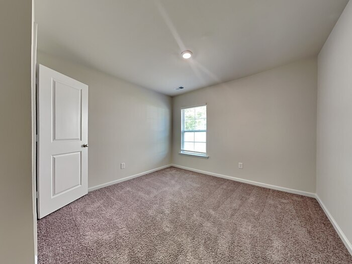 Building Photo - 306 Crooked Pne Ct