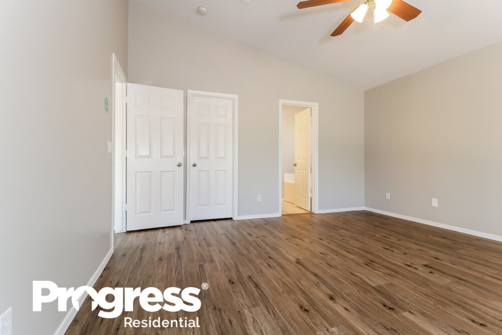 Building Photo - 1465 S 230th Dr