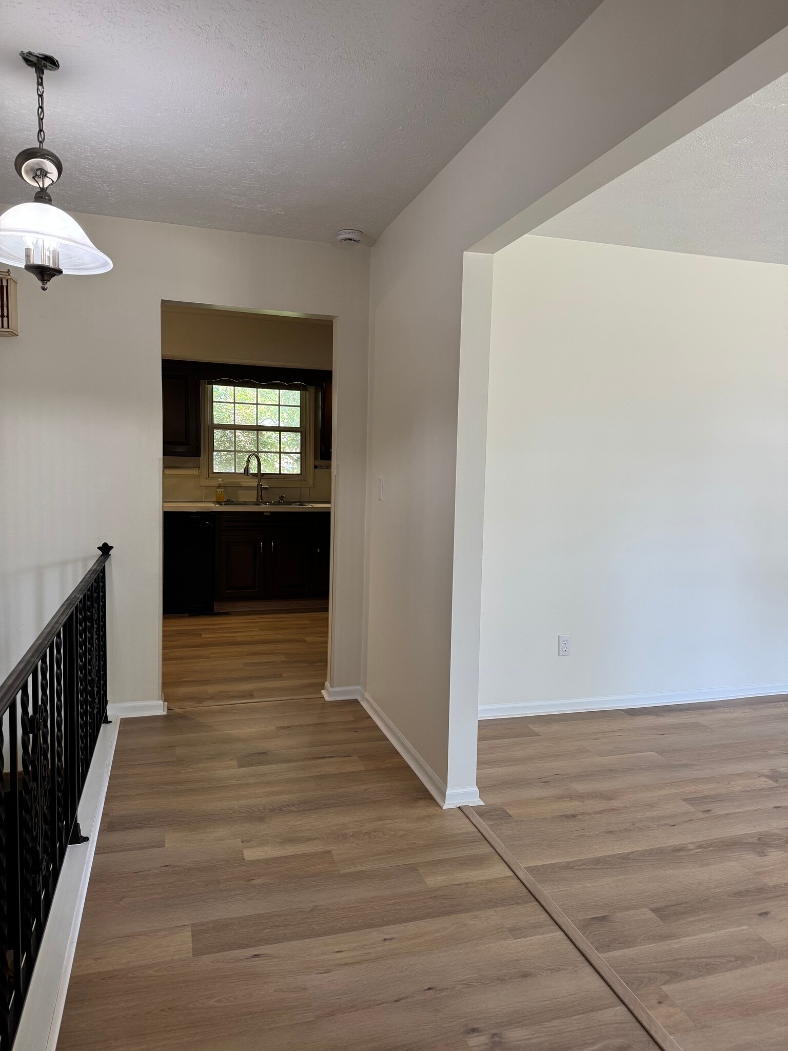 Building Photo - 1316 Oriole Dr