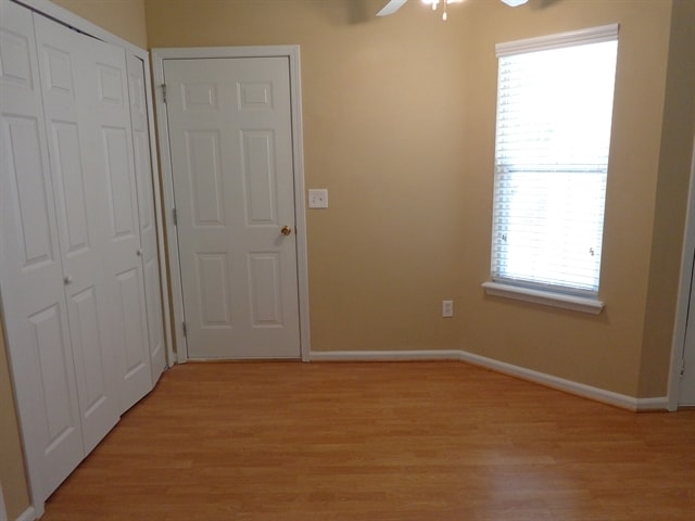 Building Photo - 4799 Lake Park Ter