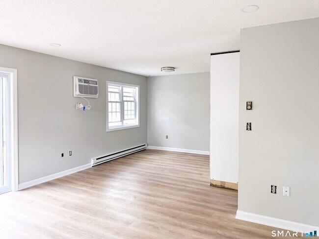 Building Photo - 203 Capewell Ave