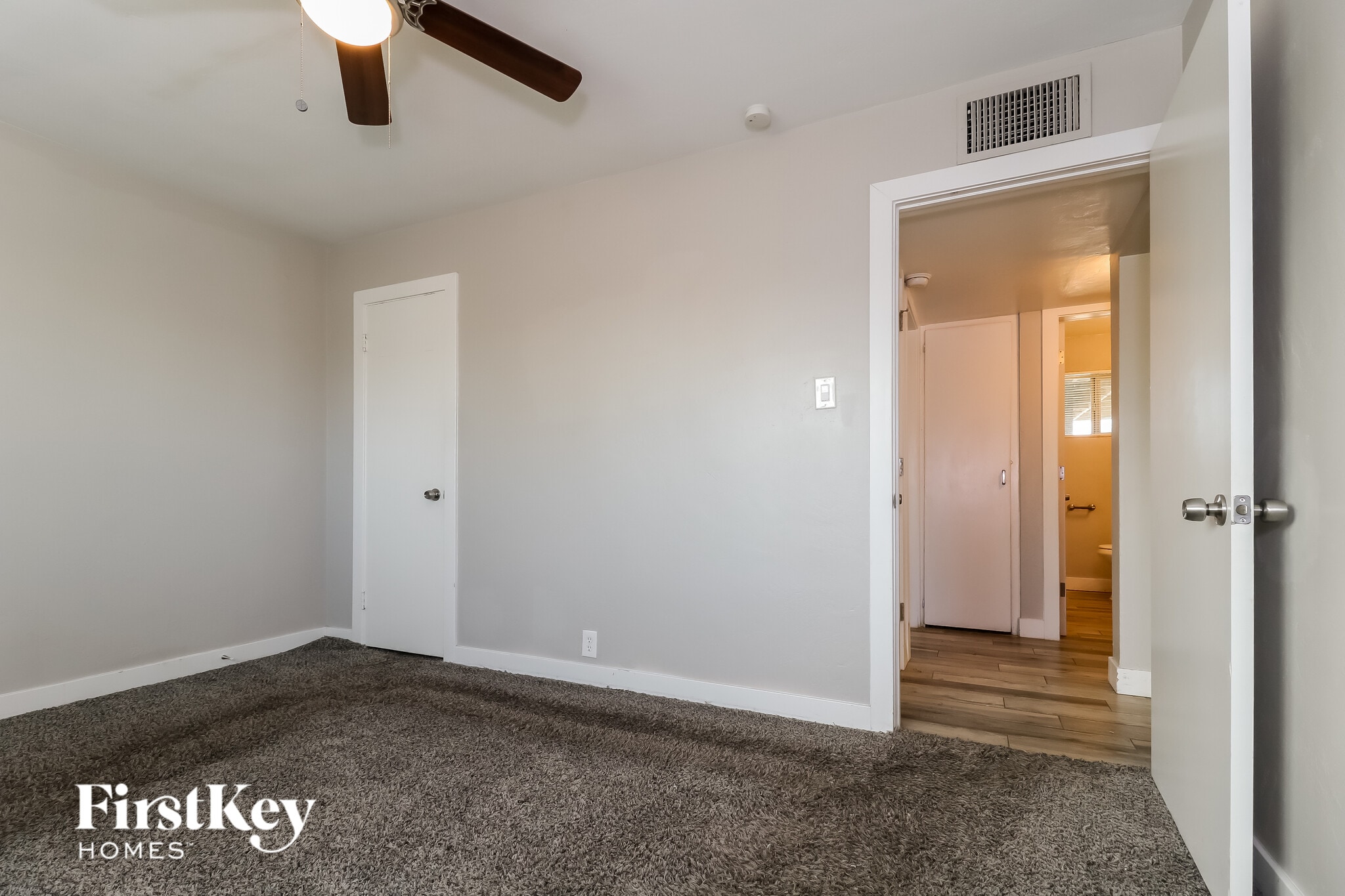 Building Photo - 3605 W San Miguel Ave