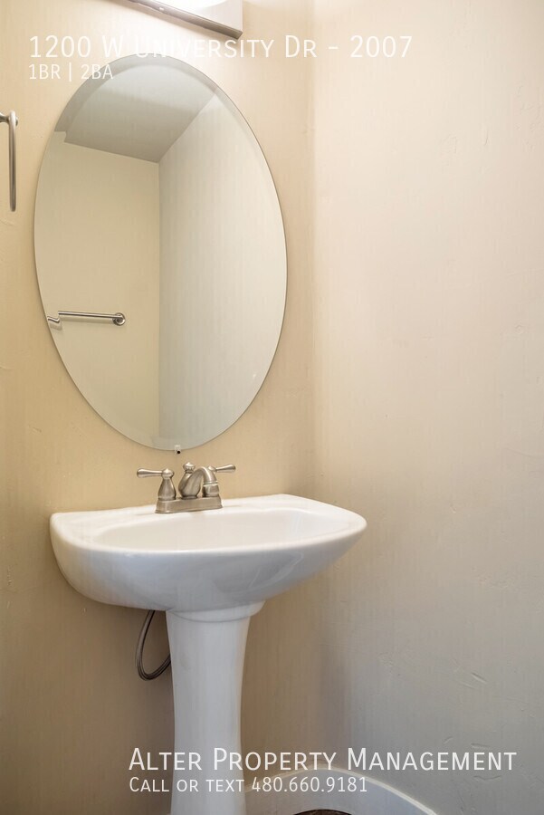 Building Photo - 1200 W University Dr