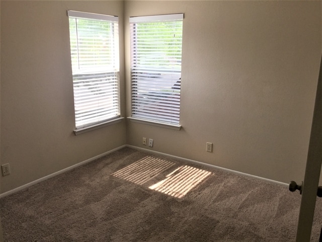 Building Photo - 4531 Sherwood Way