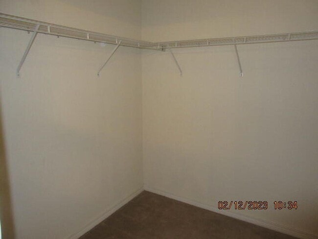 Building Photo - 2025 Catline Cir