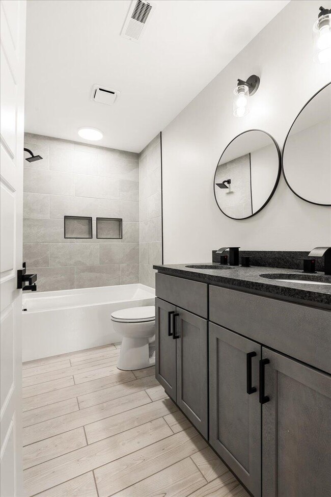 Building Photo - 145 Crooked Creek Dr