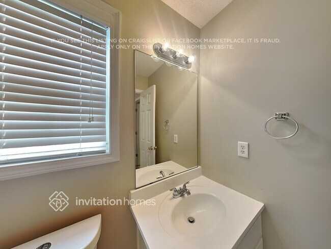 Building Photo - 4103 Lake Summit Ct
