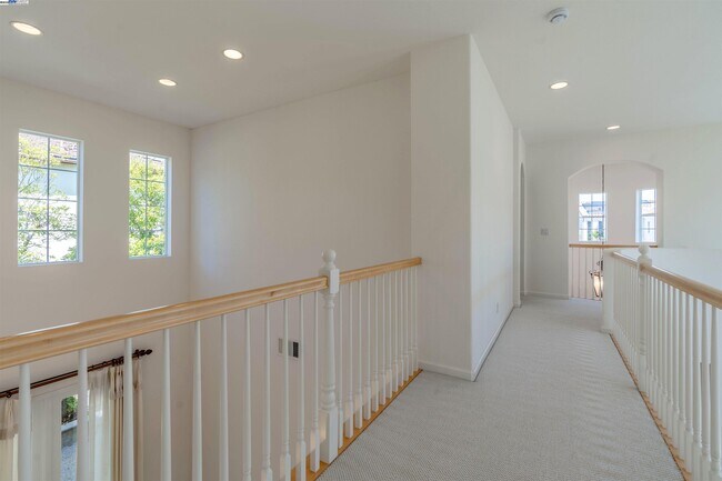 Building Photo - 1260 Ustilago Dr