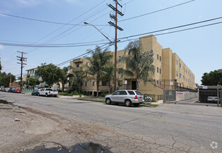 Building Photo - Valerio Palms