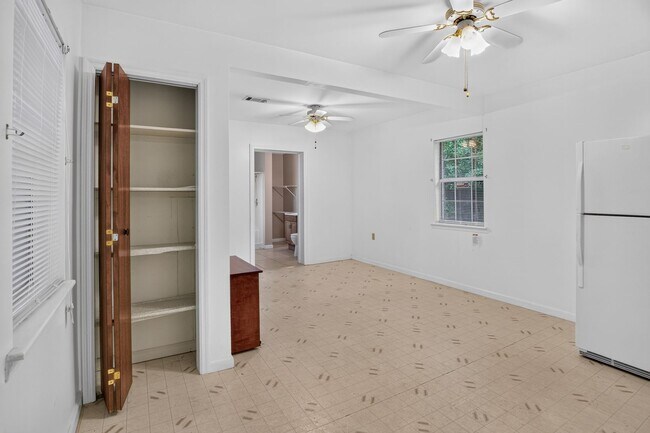 Building Photo - 1802 Fitzgerald St