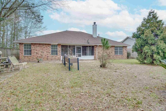 Building Photo - 3012 Classic Dr