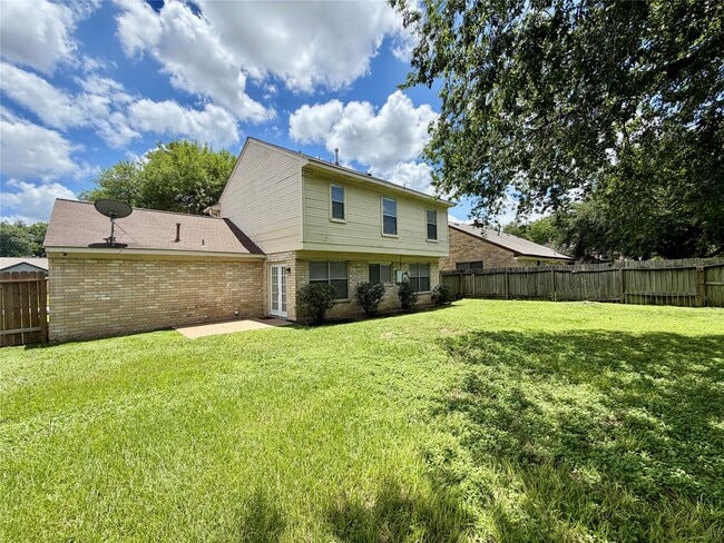 Building Photo - 12230 Fetlock Dr