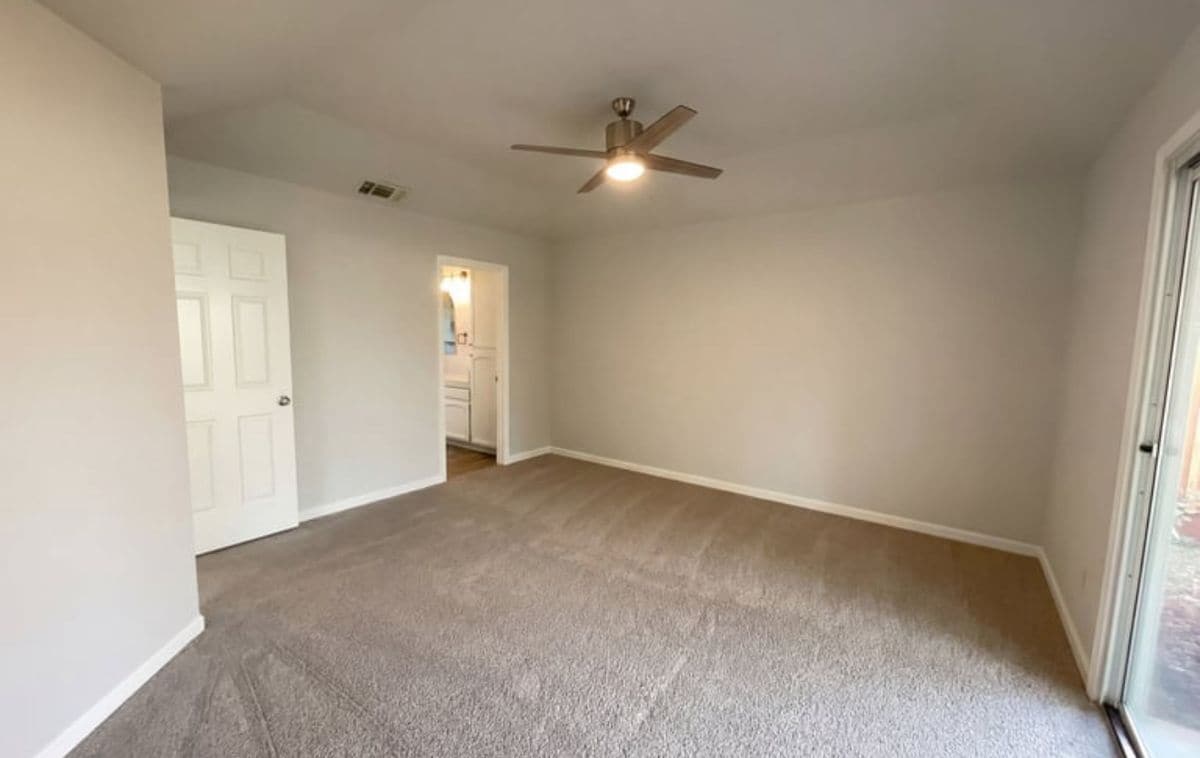 Building Photo - 4744 Ponderay Ln