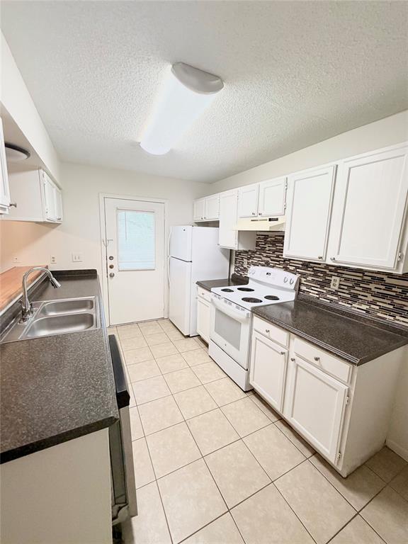 Building Photo - 23393 Nameless Rd