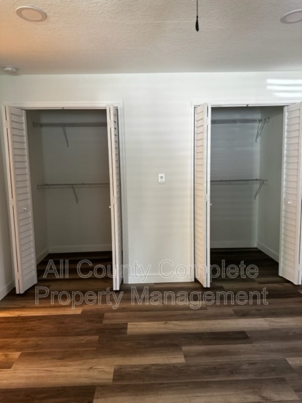 Building Photo - 7616 Lueders Ave