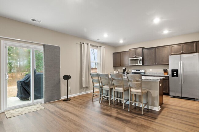 Building Photo - 103 Cardinal Flower Ct