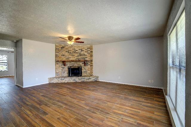 Building Photo - 713 Meadow Mead Dr