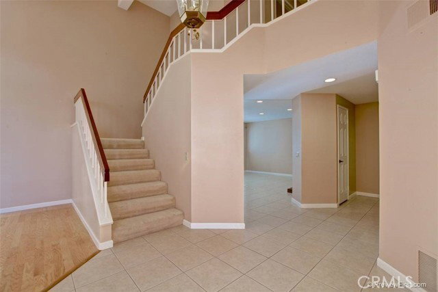 Building Photo - 12 Woodlawn