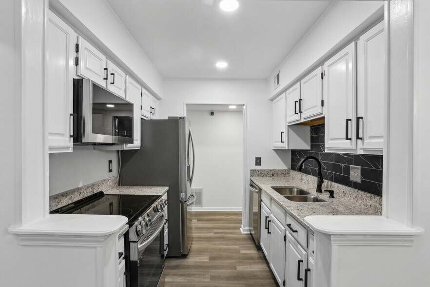 Kitchen - 1612 Huntingdon Chase