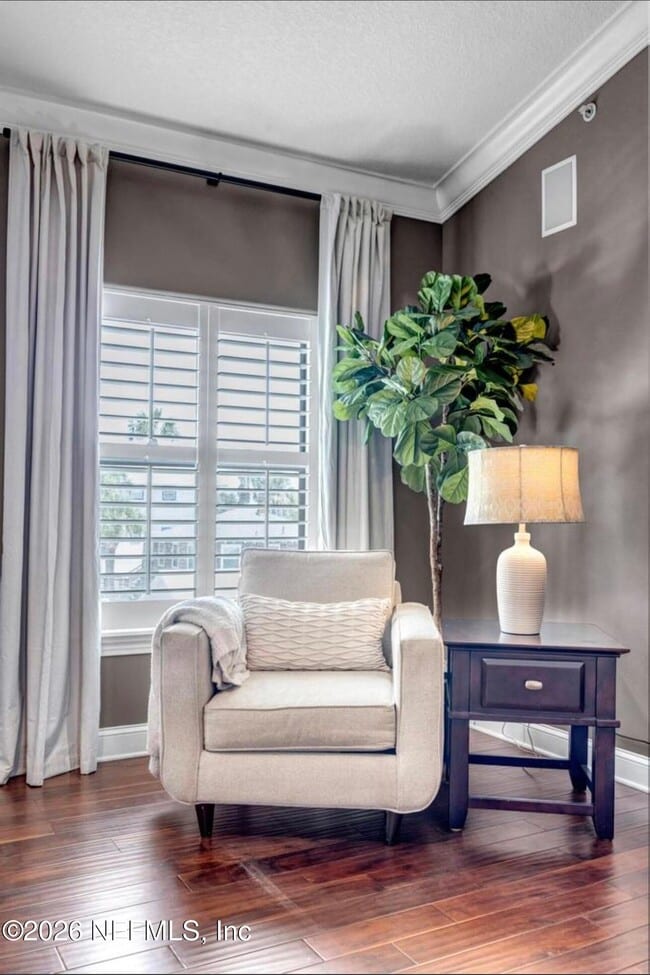 Building Photo - 905 2nd St N