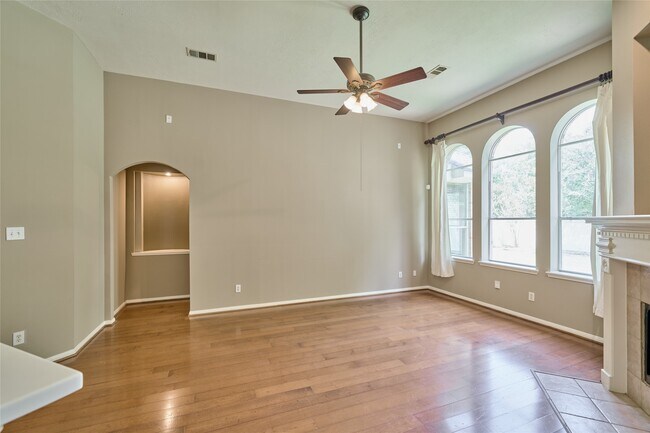 Building Photo - 15810 Ashton Hills Dr