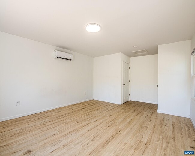 Building Photo - 2308 Center Ave