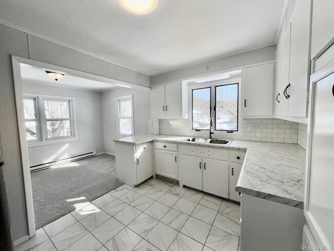 Building Photo - 375 NY-292