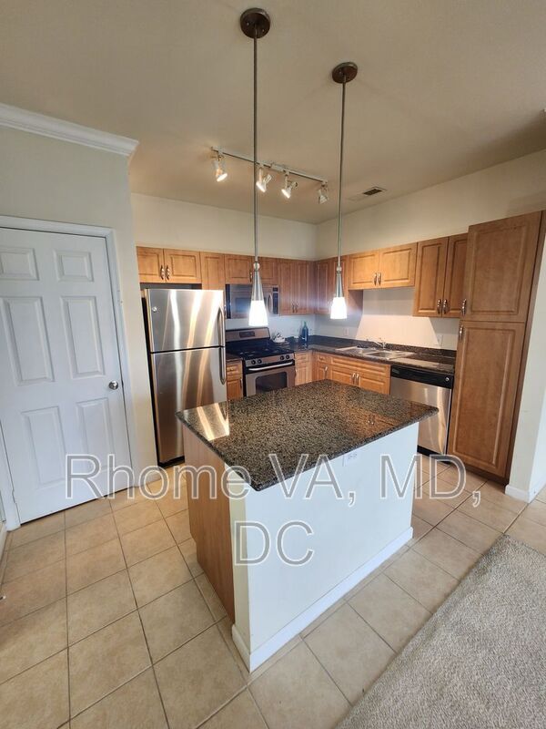 Building Photo - 12901 Centre Park Cir