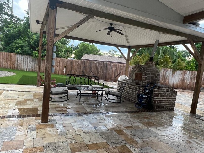 Building Photo - 6712 Buttontree Ct