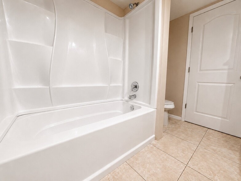 Building Photo - 1713 Azalea Ct