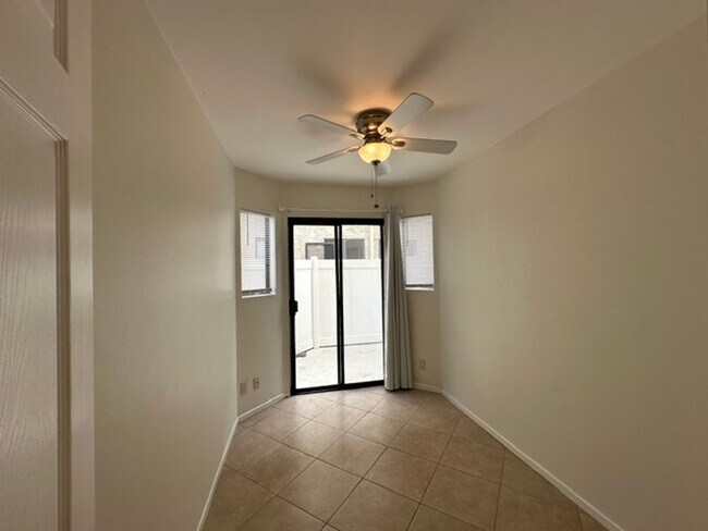 Building Photo - 22865 Del Valle St