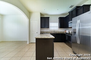 Building Photo - 7810 Creekshore Cove