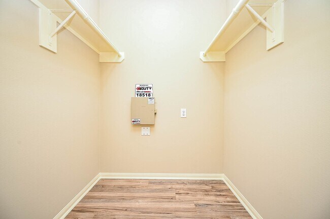 Building Photo - 18518 Shadow Line Ct