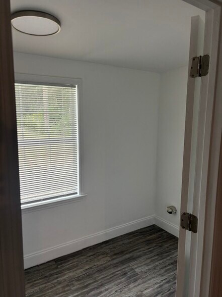 Building Photo - 1362 Hollow Pine Ln