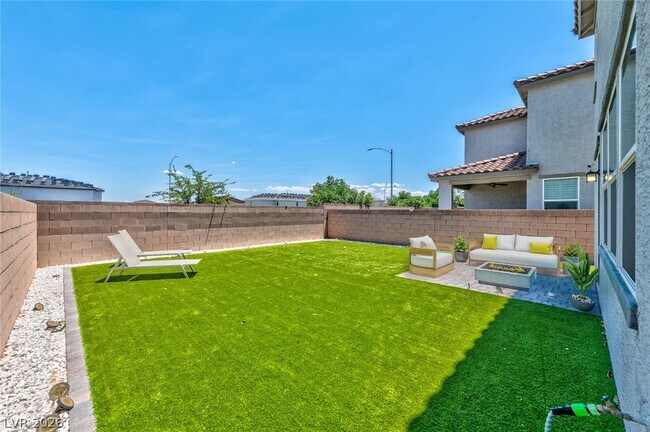 Building Photo - 9316 Wildcat Peak St