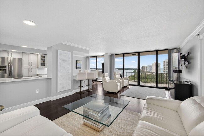 Building Photo - 4200 N Ocean Dr