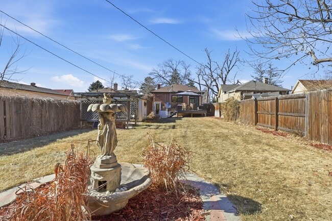 Building Photo - 2836 Vrain St