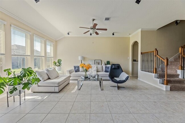Building Photo - 6811 Peach Mill Ln