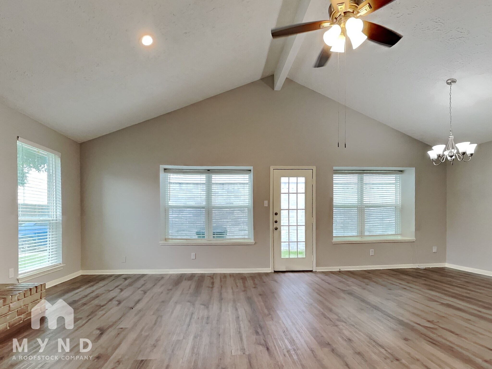Building Photo - 5407 Cross Valley Dr